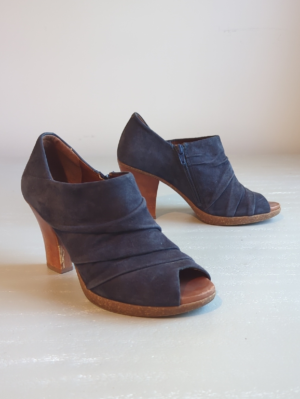 Naya Suede Open-Toe‎ Heel Booties Black size 7
